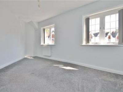 Annonce Location Appartement Staines