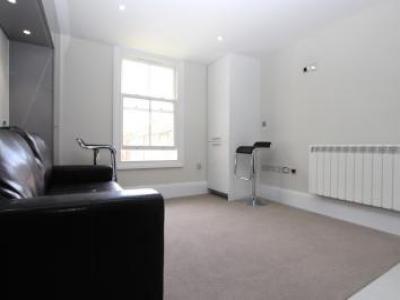 Annonce Location Appartement Surbiton