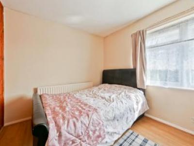 Louer Appartement Staines