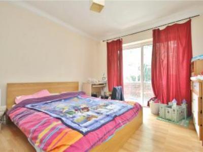 Louer Appartement Staines