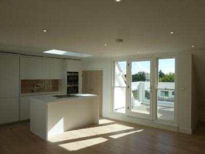 Annonce Location Appartement Esher