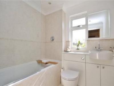 Louer Appartement Addlestone rgion KINGSTON UPON THAMES