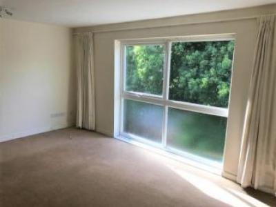 Louer Appartement West-byfleet rgion KINGSTON UPON THAMES