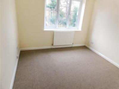 Louer Appartement Staines